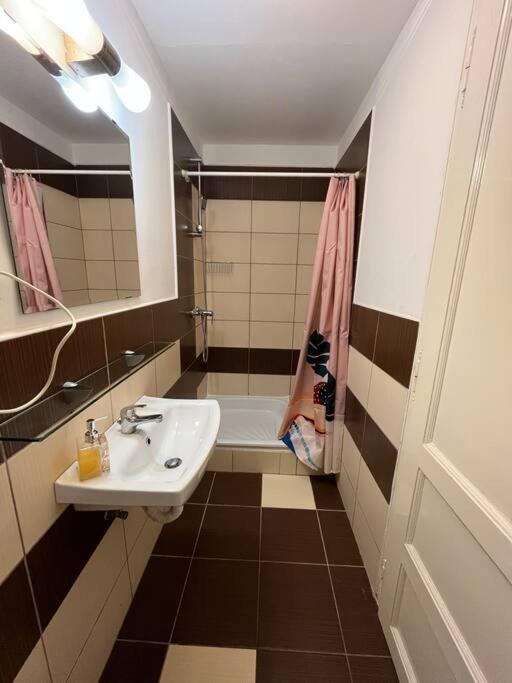 1#Parliament Sunflower Apartments Room Boedapest Buitenkant foto